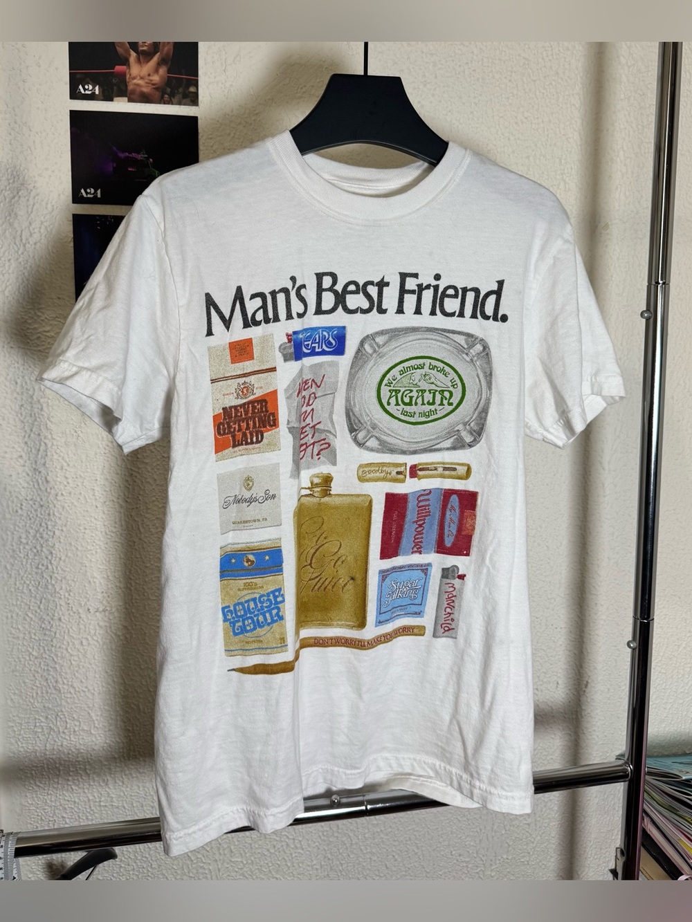 Sabrina Carpenter “Man’s Best Friend” Graphic T-Shirt